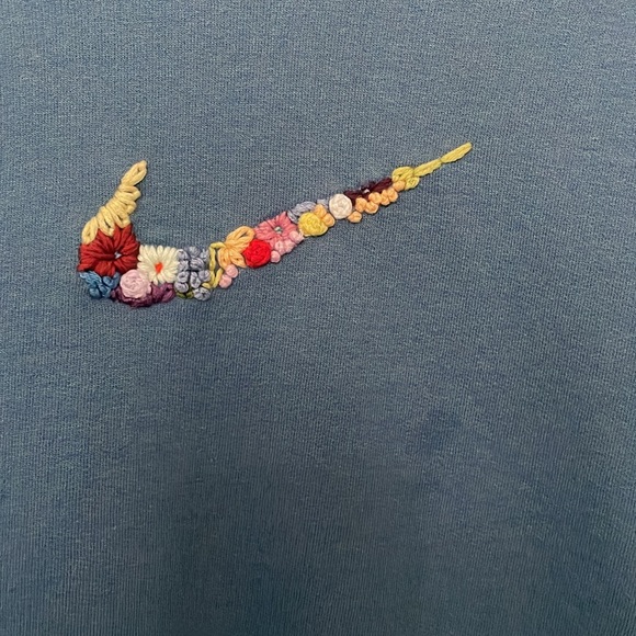 custom nike embroidered crewneck - Picture 2 of 3